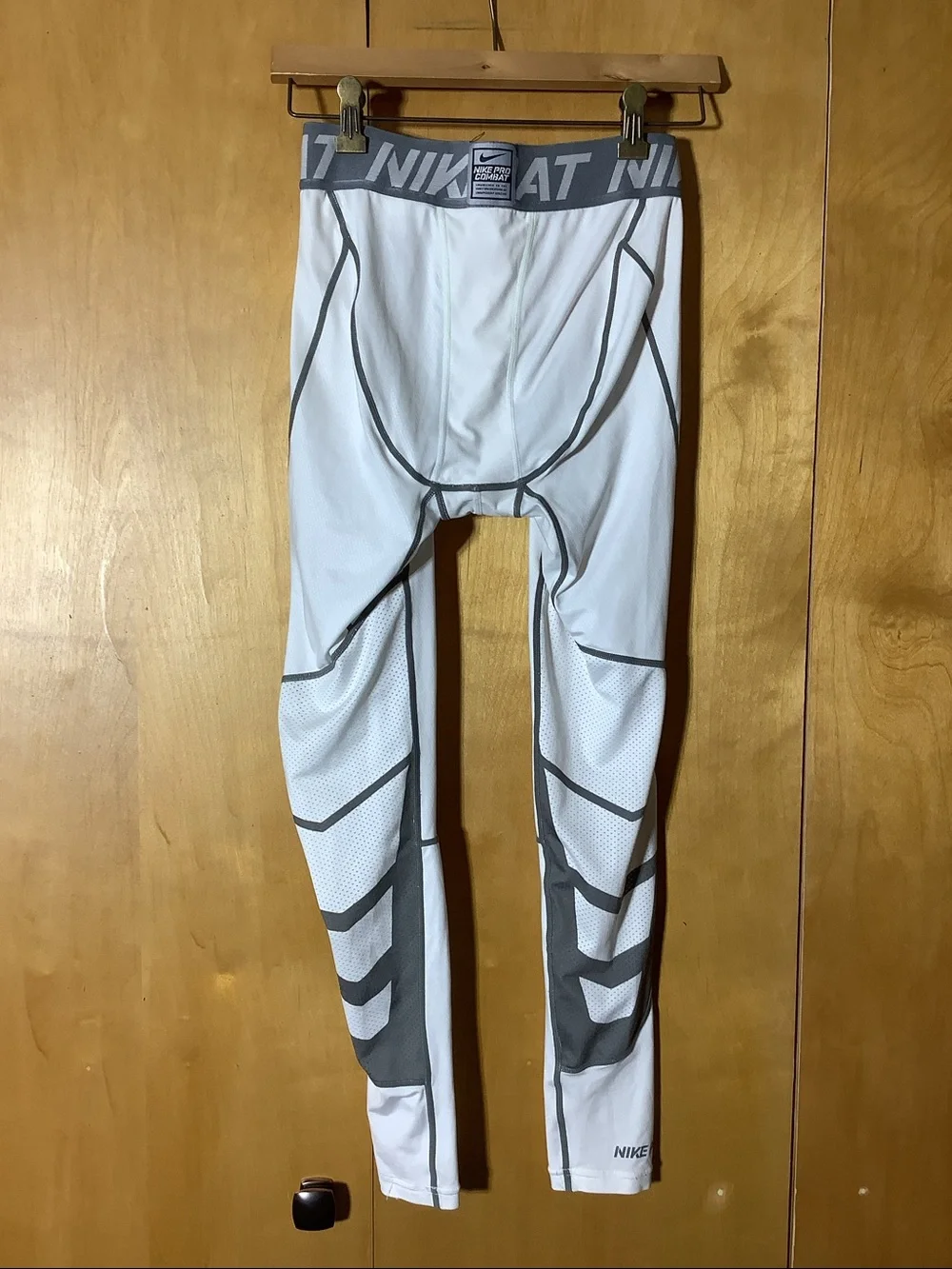 Nike Pro/Pro Combat compression leggings lot of 3, size medium